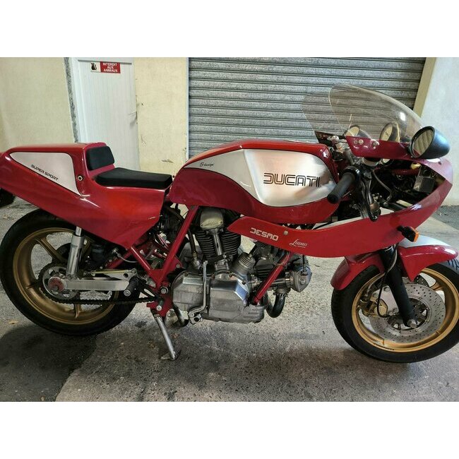 DUCATI 900 SS