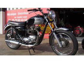 Triumph T 140