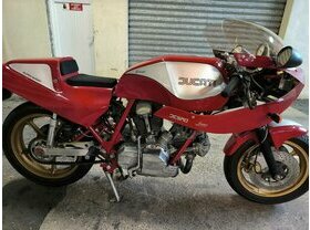 DUCATI 900 SS