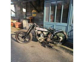 Harley Davidson 750 Board Tracker