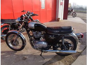 Triumph T140 US